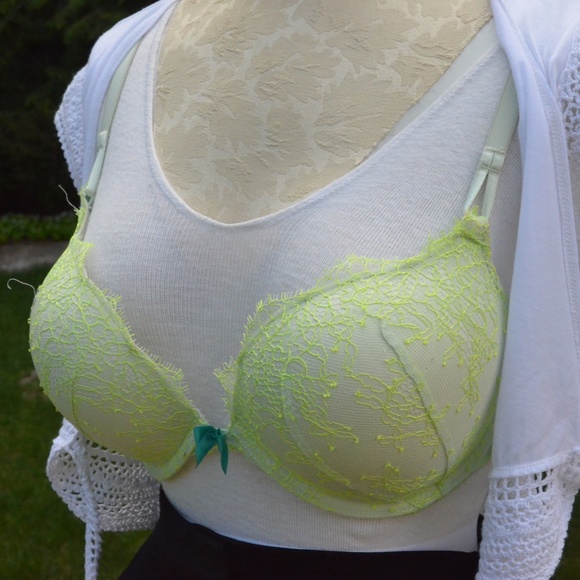 Victoria's Secret Other - Victoria's  Secret Miraculous Lime Push-Up Bra